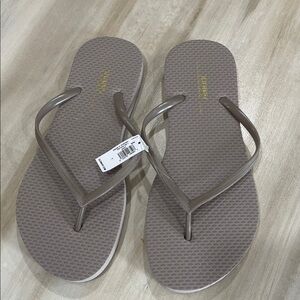 Old Navy Taupe Sandals for Women